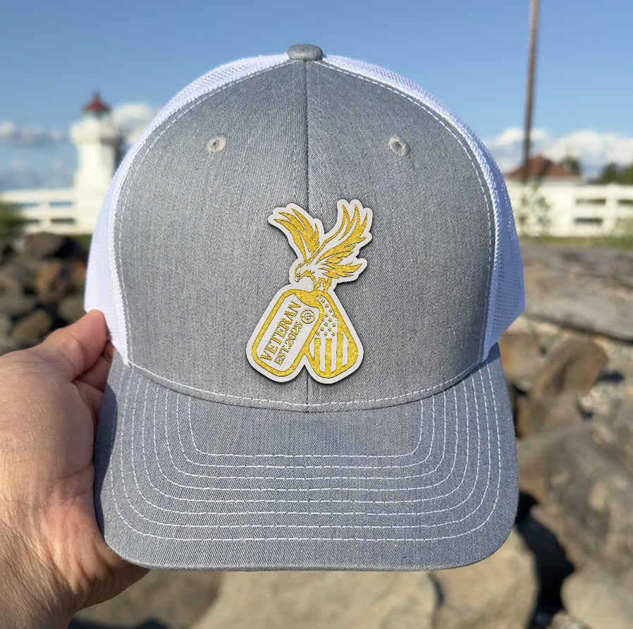 Veteran American Flag Leather Patch Hat – Patriotic Trucker Hat for Men – USA Military Gift – 4th of July Veteran Cap – Rustic USA Mesh Hat NGOC99NT06