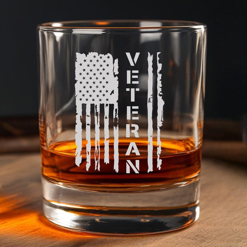Veteran Flag American USA Patriotic Decanter Set And Whiskey Glasses | Engraved Whiskey Decanter Set