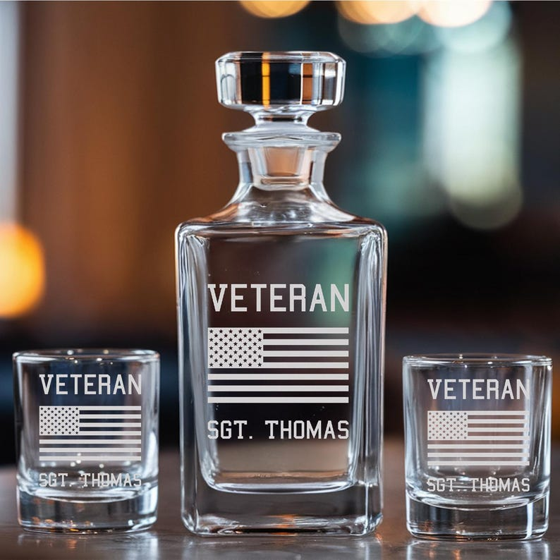 US Veteran Decanter Set And Whiskey Glasses | Engraved Whiskey Decanter Set | Gift For Veteran