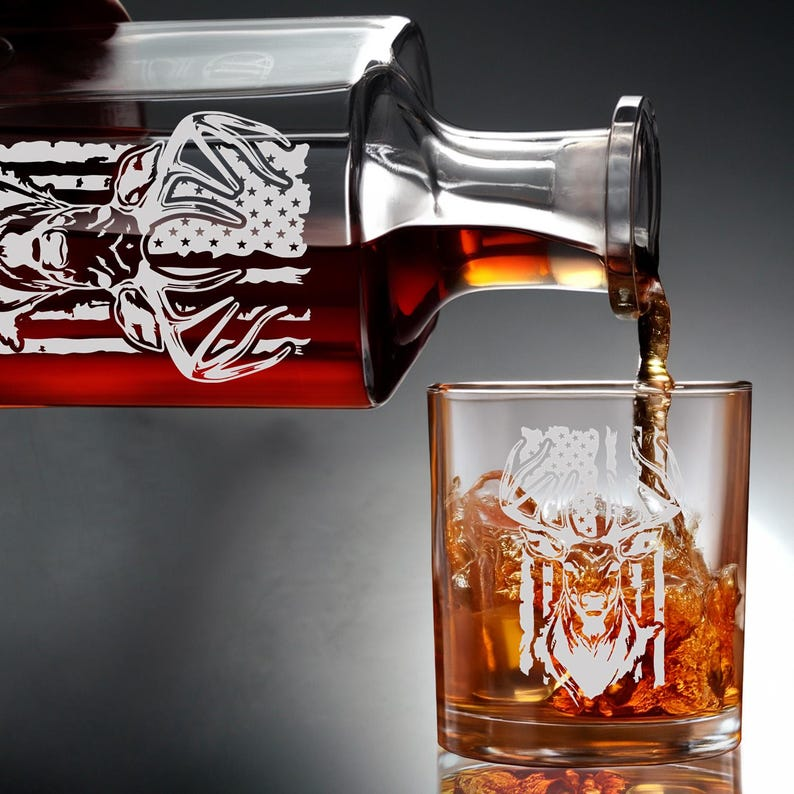 USA Flag Buck Hunting Decanter Set And Whiskey Glasses | Engraved Whiskey Decanter Set | Hunting Personalized Decanter