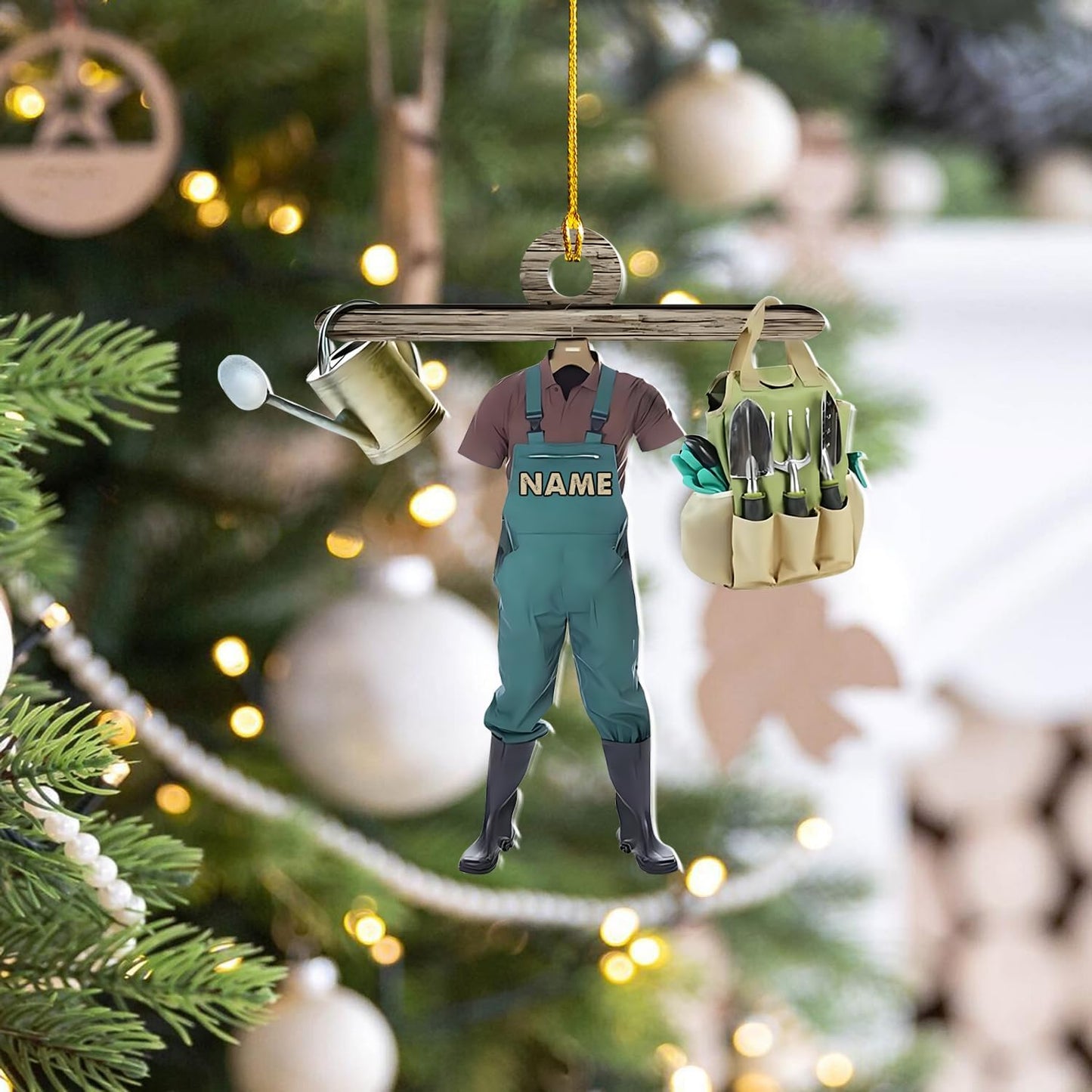 Custom Gardening Ornament with Name – Garden Tools Acrylic Christmas Decor for Gardeners & Green Thumb Lovers TG52