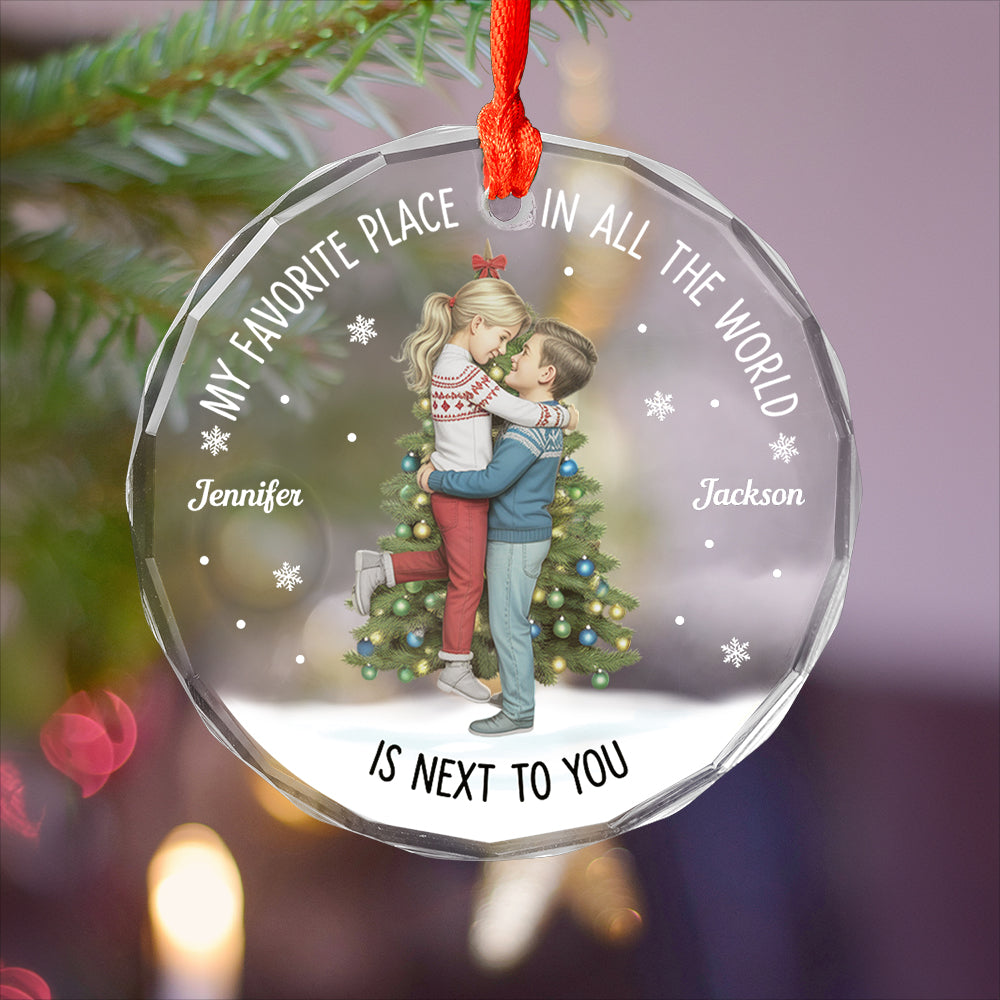 Christmas Couple Kissing My Favorite Place In All The World - Personalized Circle Glass Ornament