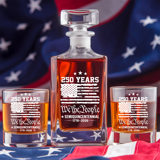 We The People 250 Years Engraved Whiskey Decanter Set, Patriotic USA Flag Bourbon Gift 1776–2026 THUC99