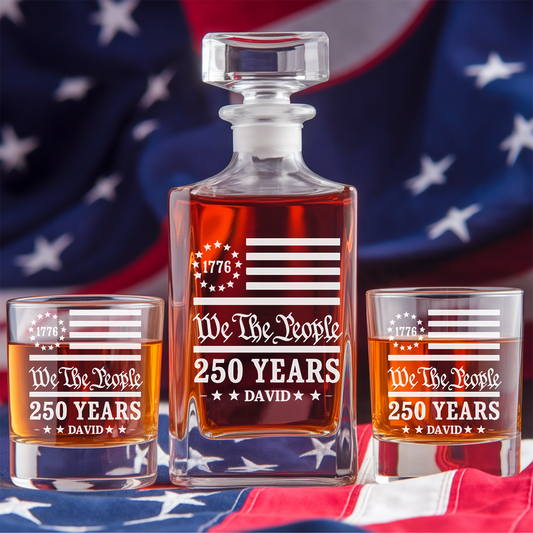 We The People USA 250th Engraved Whiskey Decanter Set, 4th July Gift THUC99