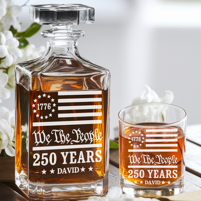 We The People USA 250th Engraved Whiskey Decanter Set, 4th July Gift THUC99