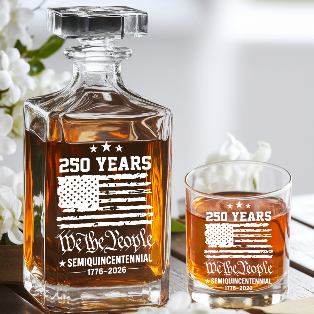 We The People 250 Years Engraved Whiskey Decanter Set, Patriotic USA Flag Bourbon Gift 1776–2026 THUC99