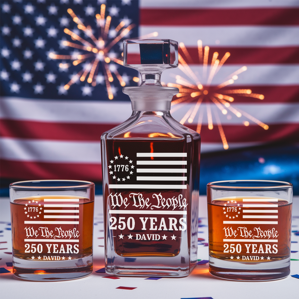 We The People USA 250th Engraved Whiskey Decanter Set, 4th July Gift THUC99